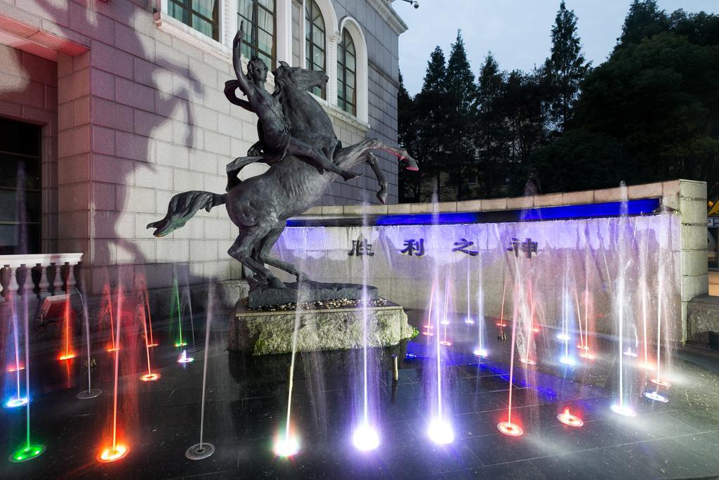 Anting Villa Hotel Shanghai Bagian luar foto